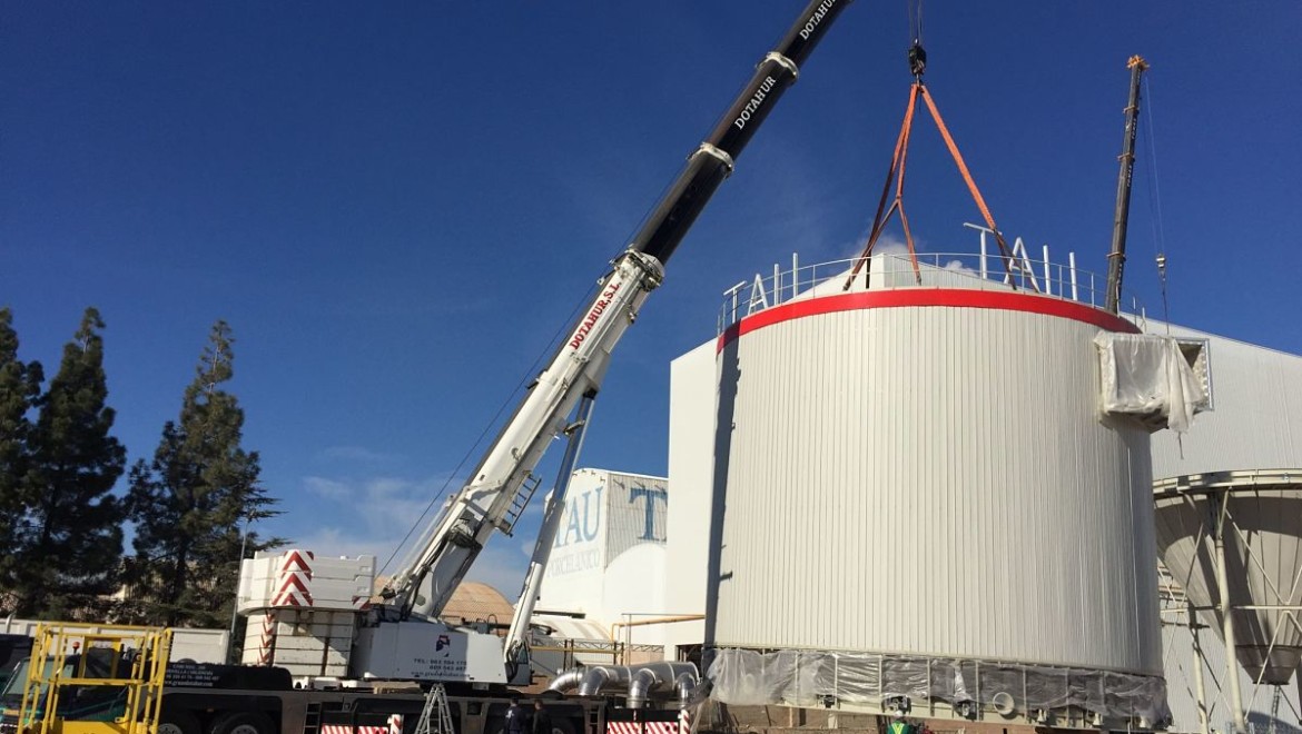 Montaje de Silo con Grúa Valencia