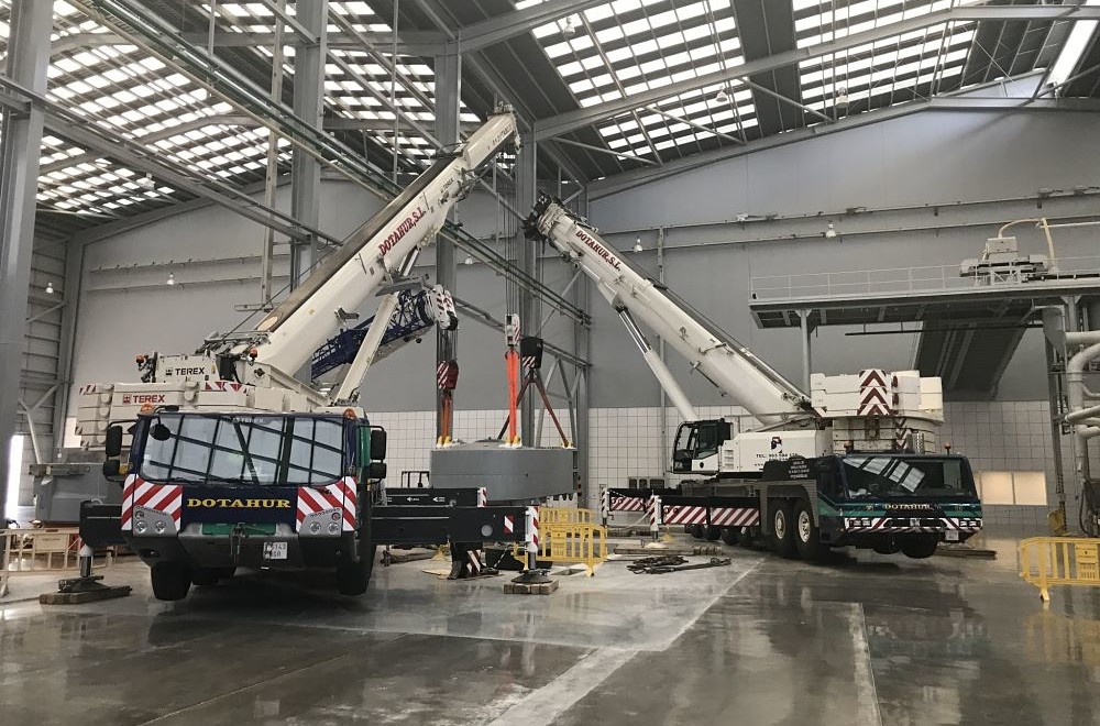 Montaje de Prensa en Nave Industrial con grúas Valencia